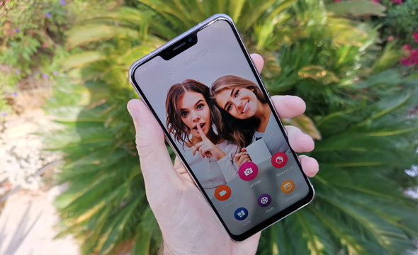 נעים להכיר: אסוס Zenfone 5z נעים להכיר: אסוס Zenfone 5z