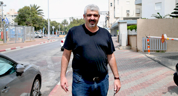שלומי לחיאני. אהרוני הכפיל זכויות בנייה בעת שלחיאני היה ראש העיר שלומי לחיאני. אהרוני הכפיל זכויות בנייה בעת שלחיאני היה ראש העיר