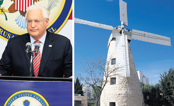 מימין: טחנת ימין משה שבה נטען כי תיפתח חנות יין של מונטיפיורי ושגריר ארה"ב בישראל דיוויד פרידמן. מכר כדי להימנע מניגוד עניינים מימין: טחנת ימין משה שבה נטען כי תיפתח חנות יין של מונטיפיורי ושגריר ארה"ב בישראל דיוויד פרידמן. מכר כדי להימנע מניגוד עניינים