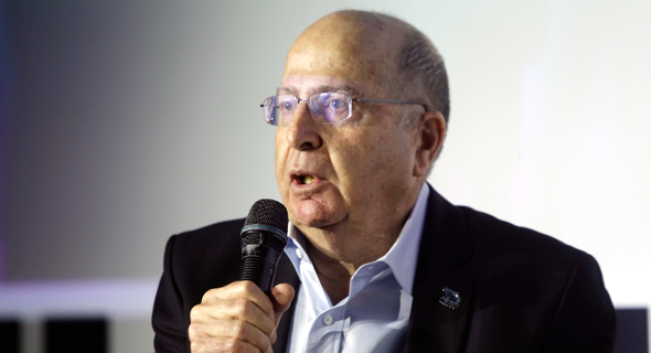 בוגי יעלון בוגי יעלון