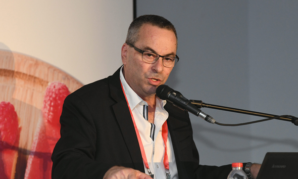 רוני בריק, יו"ר התאחדות בוני הארץ, היום בוועידה רוני בריק, יו"ר התאחדות בוני הארץ, היום בוועידה