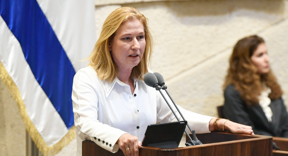 ציפי לבני. היתה הפוליטיקאית המנוסה ביותר שפעלה במוקדי קבלת ההחלטות הדרמטיות בענייני מלחמה ושלום ציפי לבני. היתה הפוליטיקאית המנוסה ביותר שפעלה במוקדי קבלת ההחלטות הדרמטיות בענייני מלחמה ושלום