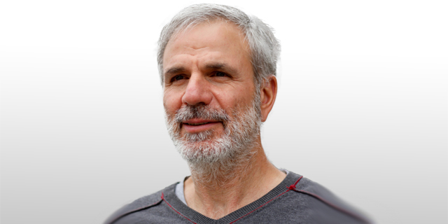 "כשחברות הנפט מתקיפות אותך, אתה בדרך הנכונה"