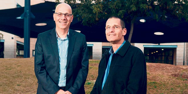 "ישראל פגיעה יותר להתערבות זרה בבחירות"