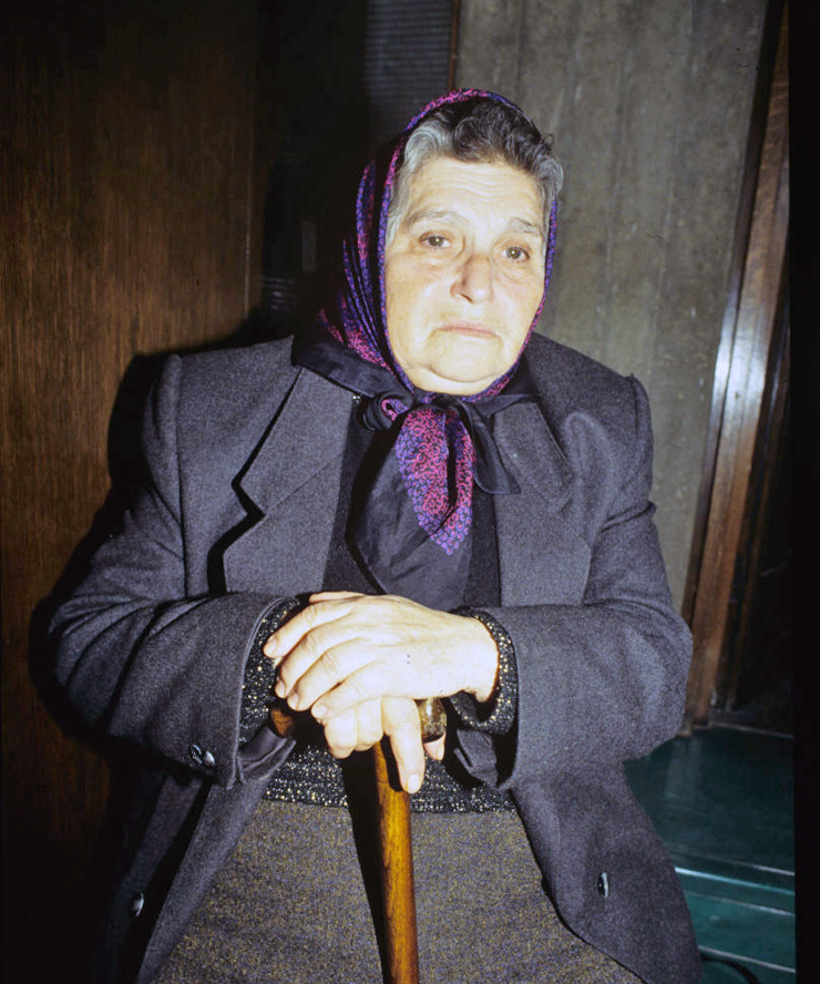 פרידה, אמו של גולדין, במשפטו ב־1992. מתה זמן קצר אחר כך