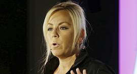 סמנכ"לית שיווק לאומי מיטל שירן הראל כנס כשטכנולוגיה פוגשת ילדים, צילם: עמית שעל