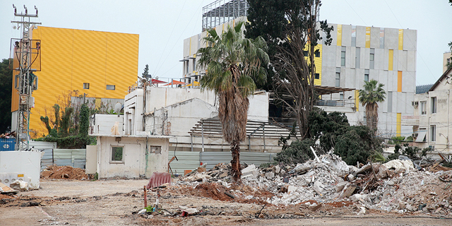 הבור של יונייטד שרונה: לווה עוד מיליארד שקל