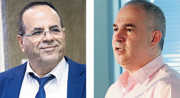 מימין: מנכ"ל בזק דודו מזרחי ושר התקשורת איוב קרא מימין: מנכ"ל בזק דודו מזרחי ושר התקשורת איוב קרא