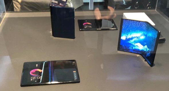 מכשירים מתקפלים של TCL מכשירים מתקפלים של TCL