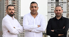 מוטי אברג'יל יוסי דהרי וצחי סרור קבוצת יעדים זירת הנדלן, צילום: ניר בוקסנבאום מוטי אברג'יל יוסי דהרי וצחי סרור קבוצת יעדים זירת הנדלן, צילום: ניר בוקסנבאום