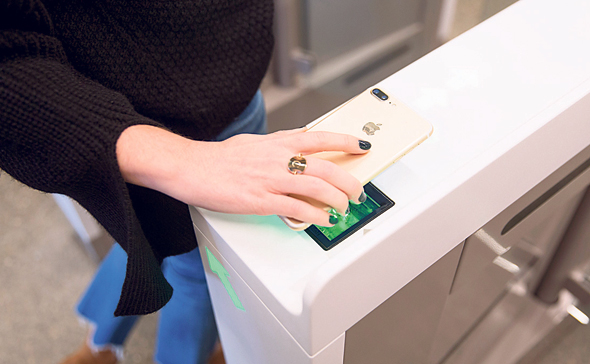 אמזון מתכננת שתצמידו את היד לסורק ולא את הסמארטפון