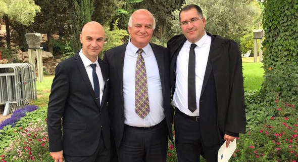 יו"ר המחוז עו"ד חאלד זועבי, עם כב' השופט ראיד עומרי וכב' השופט אדהם יו"ר המחוז עו"ד חאלד זועבי, עם כב' השופט ראיד עומרי וכב' השופט אדהם