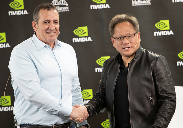 Mellanox CEO Eyal Waldman (left) and Nvidia CEO Jensen Huang. Photo:  Gil Nehushtan