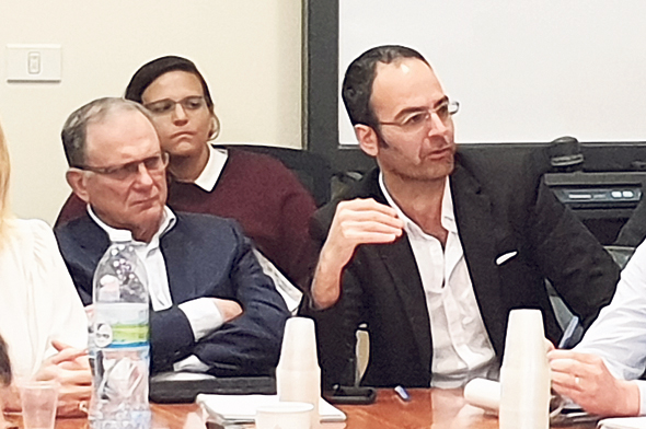 מימין: מנכ"ל בי־קום עמי ברלב והיו"ר שלמה זוהר מימין: מנכ"ל בי־קום עמי ברלב והיו"ר שלמה זוהר