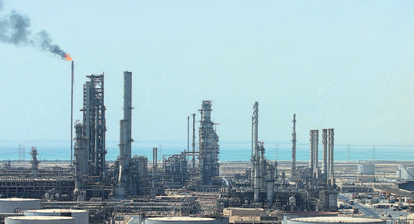 מתקני אחסון ועיבוד נפט של ארמקו בראס טאנורה בסעודיה
