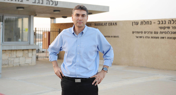 שי חג'ג', ראש המועצה האזורית מרחבים. "אנחנו יוצאים למארבים עם משמר הגבול, אבל זה לא עוזר. חייבים טיפול של המדינה" שי חג'ג', ראש המועצה האזורית מרחבים. "אנחנו יוצאים למארבים עם משמר הגבול, אבל זה לא עוזר. חייבים טיפול של המדינה"