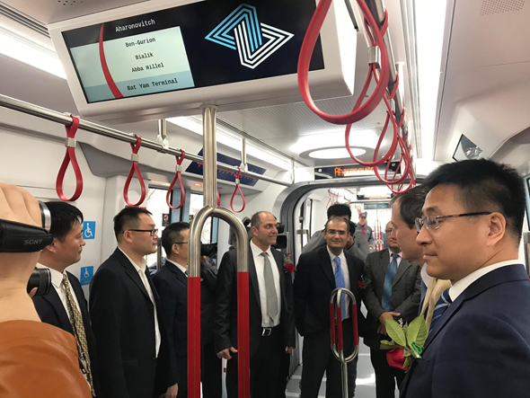 הקרון מבפנים בניסוי בסין הקרון מבפנים בניסוי בסין