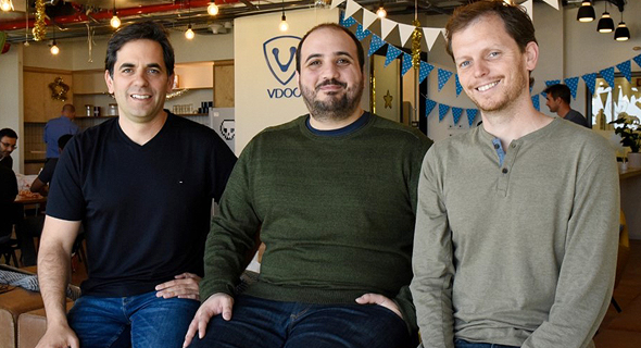 מימין: אורי אלטר, אסף קרס ונתי דוידי. מייסדי Vdoo מימין: אורי אלטר, אסף קרס ונתי דוידי. מייסדי Vdoo