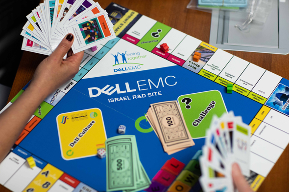 משחק הלוח של DellEMC משחק הלוח של DellEMC