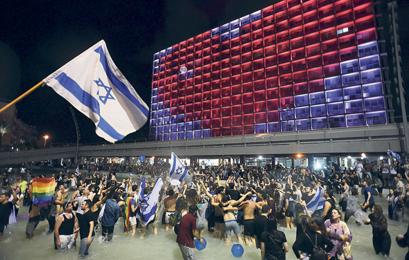 חגיגות בכיכר רבין אחרי זכיית "Toy" בשנה שעברה חגיגות בכיכר רבין אחרי זכיית "Toy" בשנה שעברה