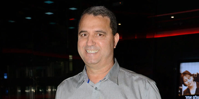 בכפוף לשימוע: בכירי אלבר, בהם היו"ר אלי אלעזרא, יועמדו לדין בפרשת היבוא המקביל