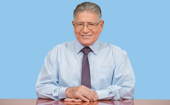 ראש העיר יבנה, צבי גוב-ארי. "מניחים את הבסיס להגדלת העיר" ראש העיר יבנה, צבי גוב-ארי. "מניחים את הבסיס להגדלת העיר"