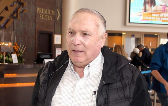 נתן אשל נתן אשל