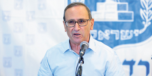 החשב הכללי מקדם פילוט להקמת פאנלים סולארים על גגות מבנים של משרדי הממשלה