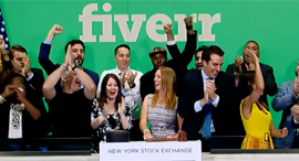 90% מהחברות שעשו אקזיט או הנפקה מחלקות בונוסים, חברת Fiverr, צילום מסך