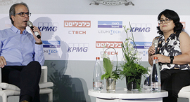 יבגניה קרמר KPMG סומך חייקין בשיחה עם רו"ח צוריאל תמם בנק ישראל כנס פינטק 2019, צילום: עמית שעל