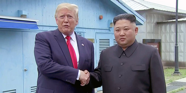 טראמפ צעד לצפון קוריאה והודה לקים: "זה יום גדול"