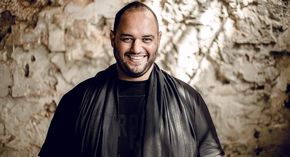 שי צברי: "זה אלבום שאפתני, חכם, מרחיב גבולות" שי צברי: "זה אלבום שאפתני, חכם, מרחיב גבולות"