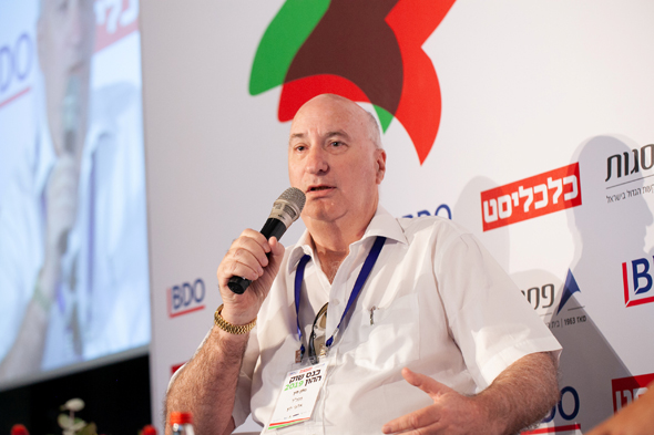 נתן חץ בכנס נתן חץ בכנס