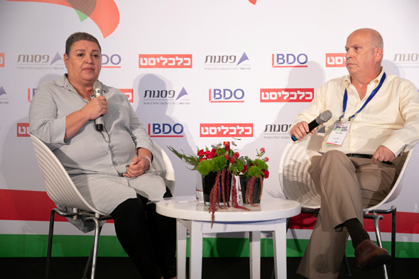 עוד אורלי דורון בשיחה עם משה גורלי עוד אורלי דורון בשיחה עם משה גורלי