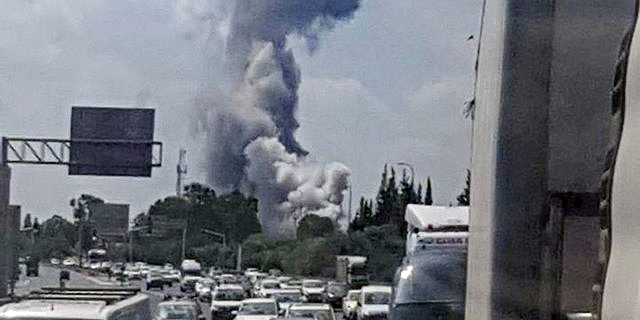 עשן בעקבות תקלה במפעל תעש ברמת השרון, אין נפגעים