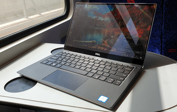 קריא גם בתאורה חזקה. XPS 13 קריא גם בתאורה חזקה. XPS 13