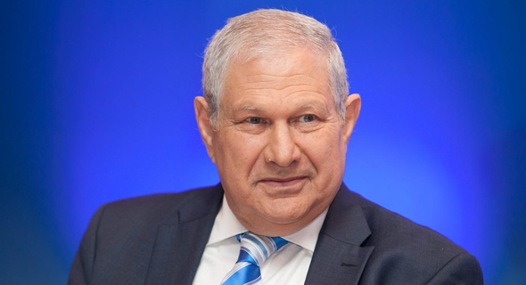 יו"ר בנק לאומי היוצא דוד ברודטו הספרון פרי עטו שהופץ בין עובדי הבנק: "עשור ההתחדשות - סיכום עשור של שינויים ואתגרים" יו"ר בנק לאומי היוצא דוד ברודטו הספרון פרי עטו שהופץ בין עובדי הבנק: "עשור ההתחדשות - סיכום עשור של שינויים ואתגרים"