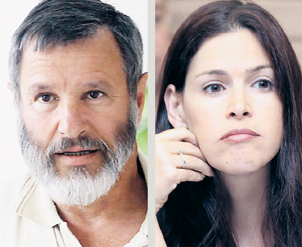 מימין: ח"כ קארין אלהרר ויועץ המבקר לענייני שחיתות לשעבר מאיר גלבוע מימין: ח"כ קארין אלהרר ויועץ המבקר לענייני שחיתות לשעבר מאיר גלבוע