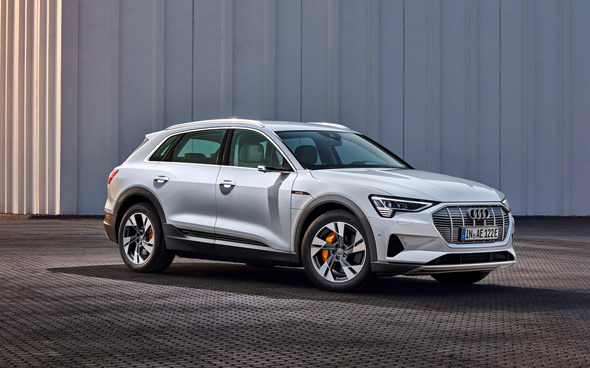 אאודי ETRON חשמלית אאודי ETRON חשמלית
