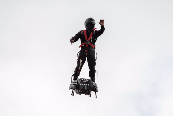 פרנקי זאפטה הוברבורד מעופף תעופה, צילום: twitter