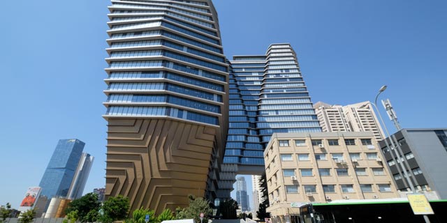 הצפת המשרדים בת"א מפילה את המחירים בהרצליה