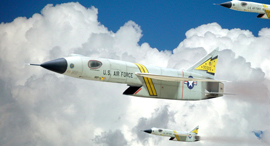 הקברניט המלחמה הקרה ריפבליק XF103, צילום: modellingnews