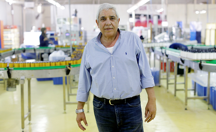 יורם בן טל, מנכ"ל מפעל הפילטרים. חי בווילה בירדן, רק לא "לעבור את הוויה דולורוזה במעבר הגבול" יורם בן טל, מנכ"ל מפעל הפילטרים. חי בווילה בירדן, רק לא "לעבור את הוויה דולורוזה במעבר הגבול"