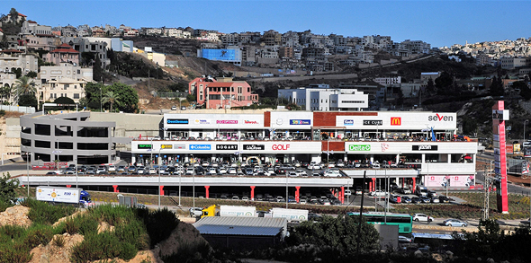 מרכז קניות רני צים באום אל פאחם מרכז קניות רני צים באום אל פאחם