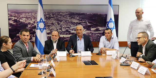 כחלון: אני רוצה להמשיך להיות שר אוצר ולהוריד מסים