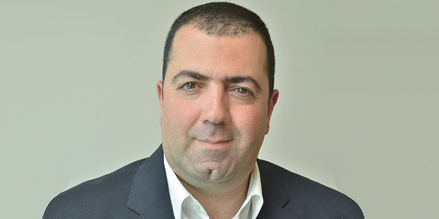 חילופי מידע או גילוי מידע?