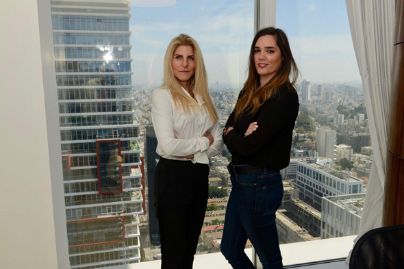 עוה"ד פז רוקח טמבלר (מימין) ולימור ויזל. "במקום לבטל את התמ"א, לעדכן ולייעל אותה" עוה"ד פז רוקח טמבלר (מימין) ולימור ויזל. "במקום לבטל את התמ"א, לעדכן ולייעל אותה"