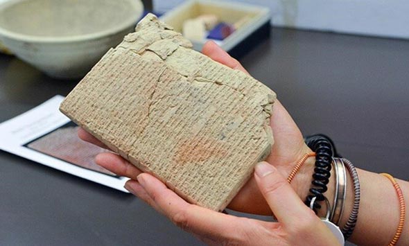 המתכון העתיק בעולם חרוט על לוח היתדות המתכון העתיק בעולם חרוט על לוח היתדות