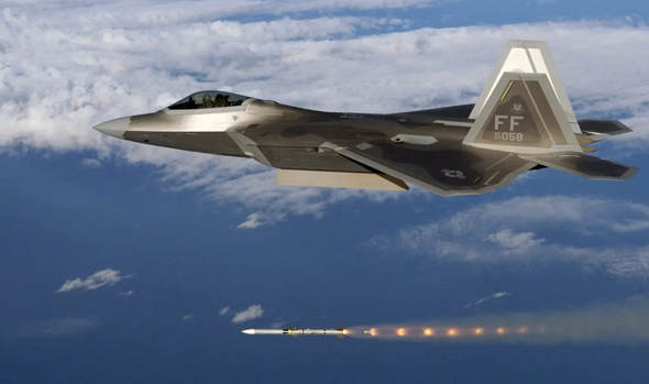 F22 משגר טיל אמראם F22 משגר טיל אמראם