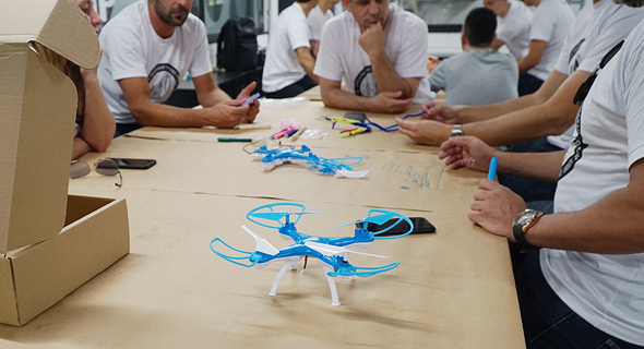 תכנון רחפנים. האקתונים ואתגרים מעשיים יהפכו למקור גיוס. ImpactLabs תכנון רחפנים. האקתונים ואתגרים מעשיים יהפכו למקור גיוס. ImpactLabs